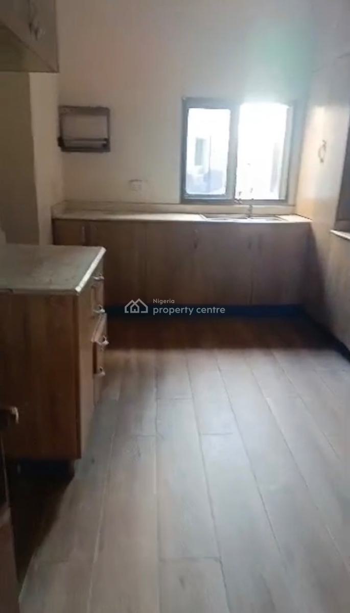 Spacious 3 Bedroom Apartment, Conservation Chevron, Lekki Expressway, Lekki, Lagos, Flat / Apartment for Rent