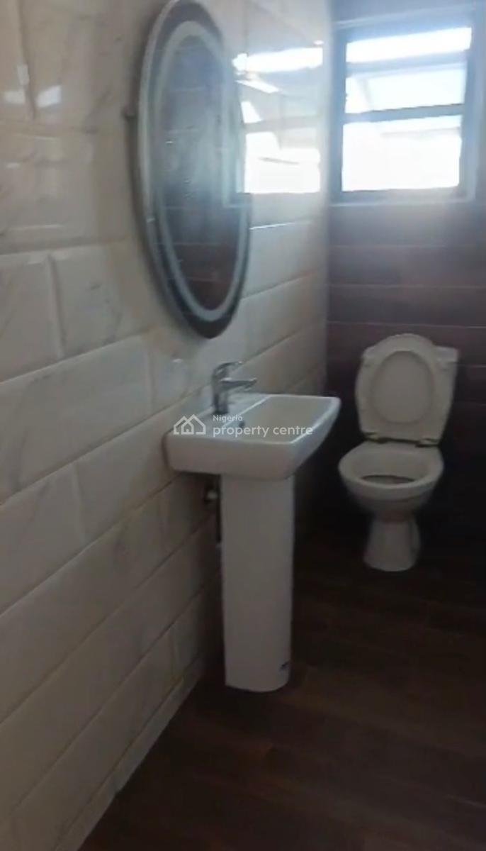 Spacious 3 Bedroom Apartment, Conservation Chevron, Lekki Expressway, Lekki, Lagos, Flat / Apartment for Rent