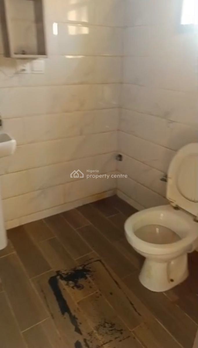 Spacious 3 Bedroom Apartment, Conservation Chevron, Lekki Expressway, Lekki, Lagos, Flat / Apartment for Rent