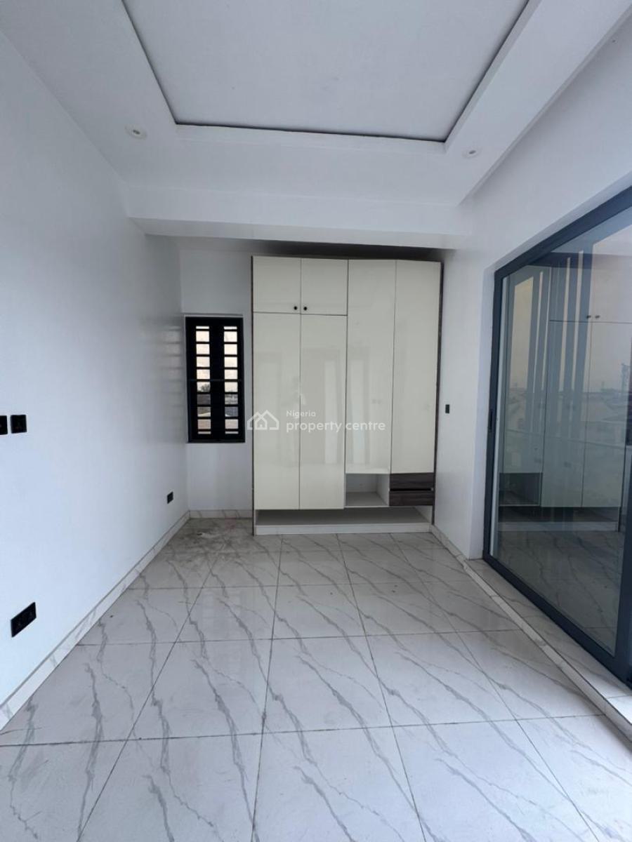 Lovely 3 Bedroom Apartment with Elevator, Swimming Pool, Lekki, Lagos, Block of Flats for Sale