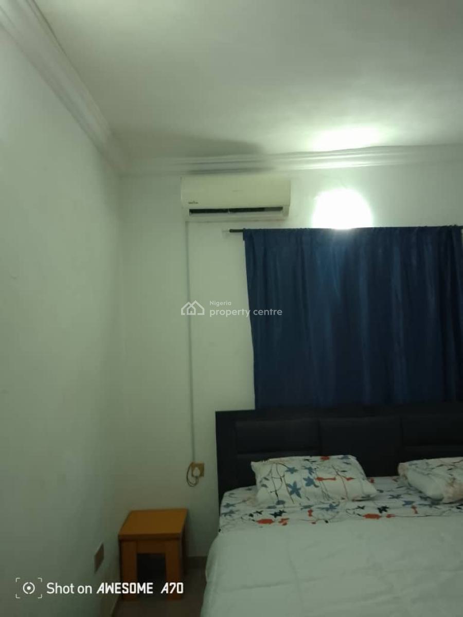 a Unit of 3 Bedrooms Flat All Rooms Ensuite with Visitors Toilet, Omole Phase 1, Ikeja, Lagos, Flat / Apartment for Rent
