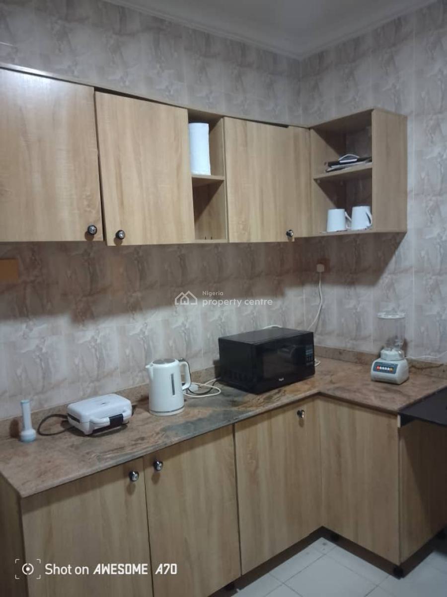 a Unit of 3 Bedrooms Flat All Rooms Ensuite with Visitors Toilet, Omole Phase 1, Ikeja, Lagos, Flat / Apartment for Rent