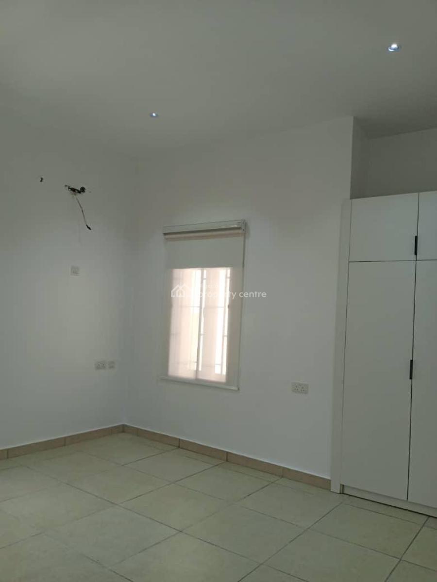 Sharp 2 Bedroom Apartment with Inverter, Lekki Phase 1, Lekki, Lagos, Flat / Apartment for Rent