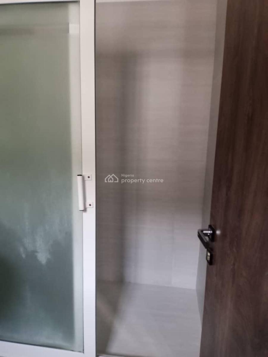 Sharp 2 Bedroom Apartment with Inverter, Lekki Phase 1, Lekki, Lagos, Flat / Apartment for Rent