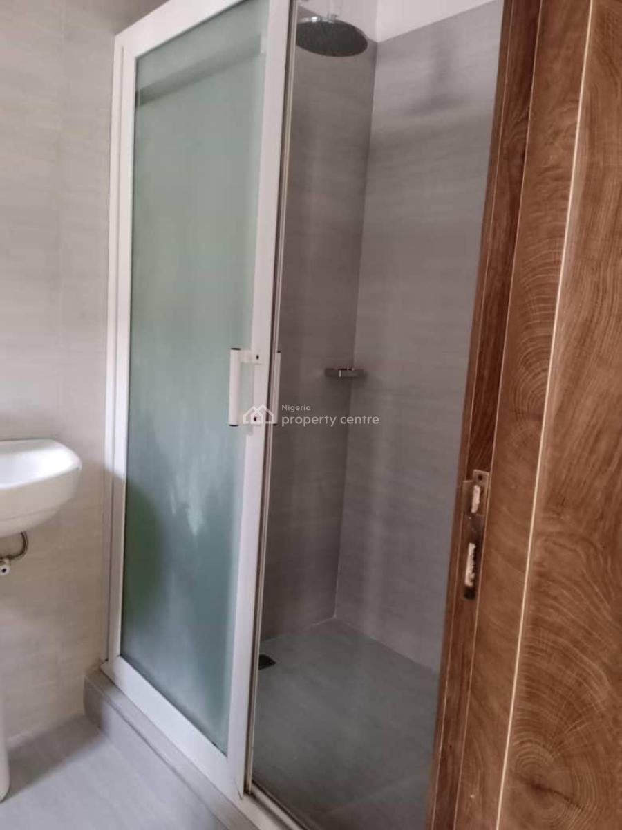 Sharp 2 Bedroom Apartment with Inverter, Lekki Phase 1, Lekki, Lagos, Flat / Apartment for Rent