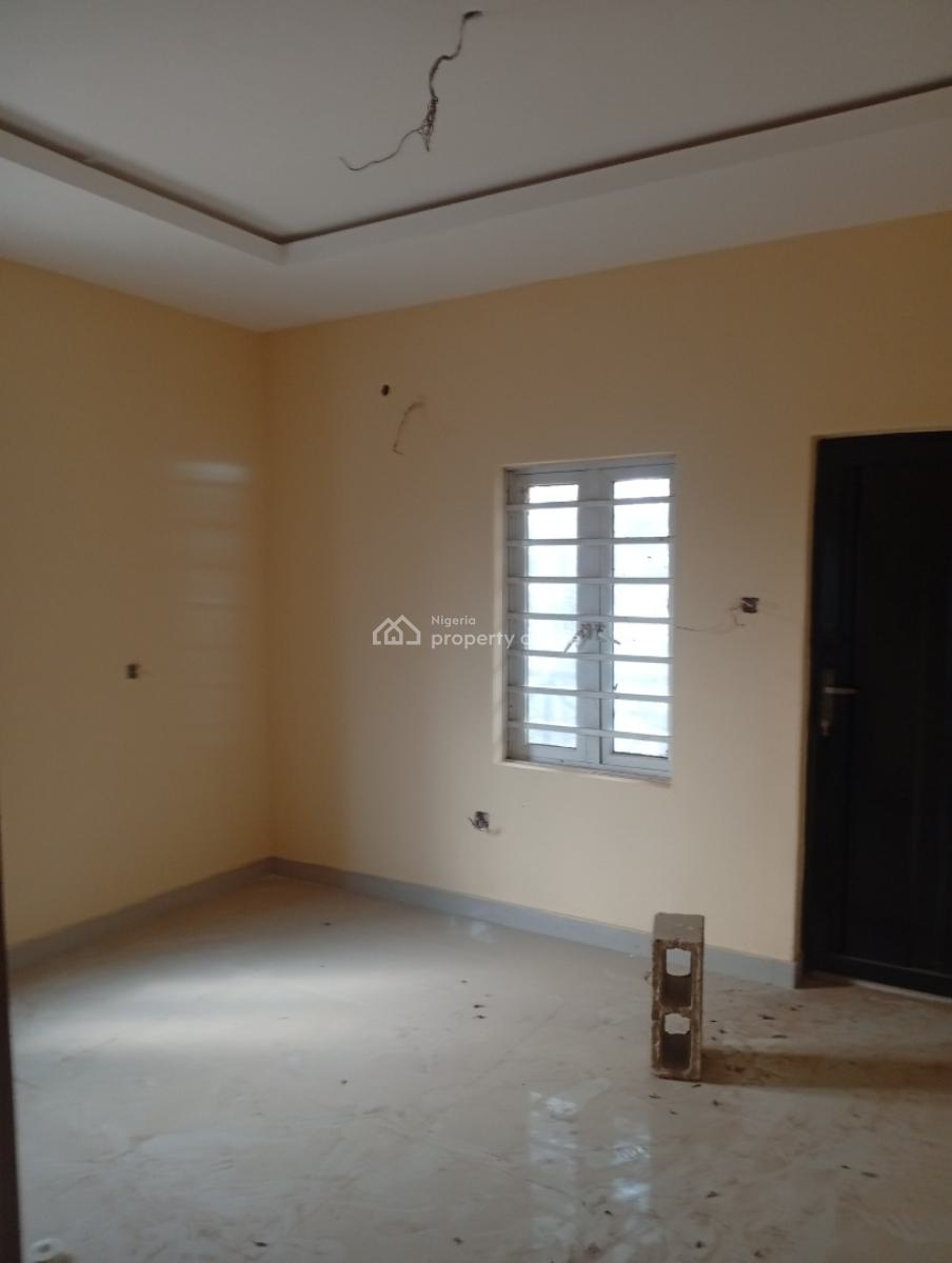 Executive 2 Bedrooms Flat, Modupe Estate, Alagbole, Via Ojodu Berger, Ojodu, Lagos, Flat / Apartment for Rent