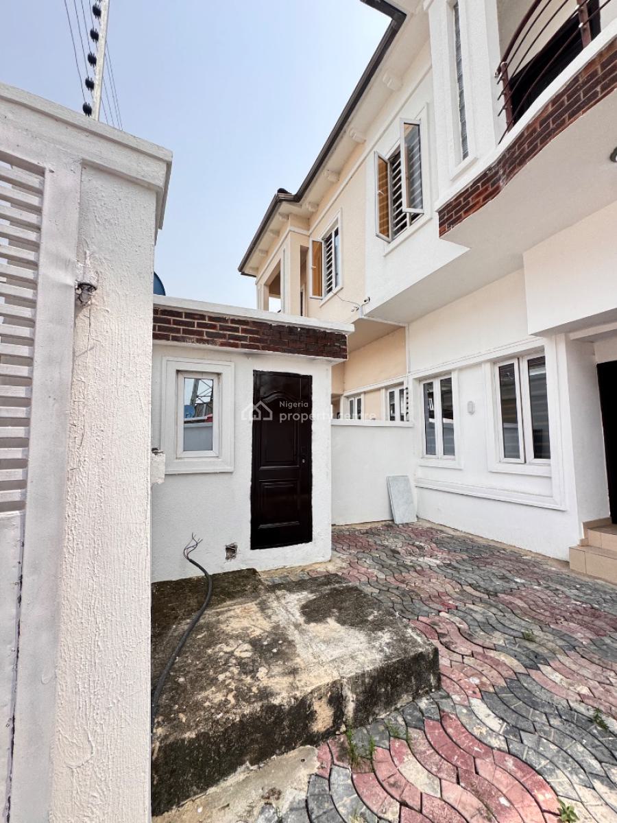 Ditress 3 Bedrooms Semi Detached Duplex, Self Compound & Bq, Orchid Road, Lekki, Lagos, Semi-detached Duplex for Sale