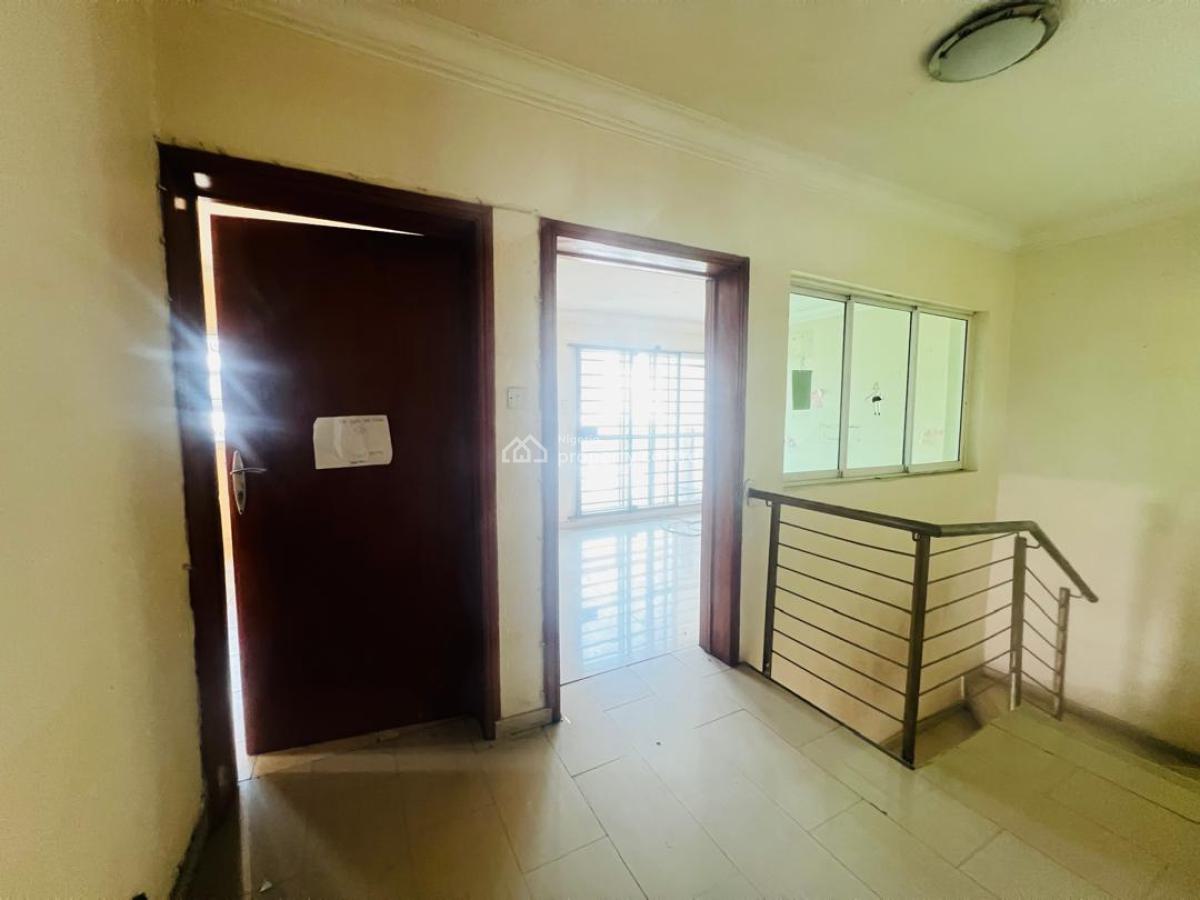 4 Bedrooms Semi Detached Duplex with Private Compound, Lekki Phase 1, Lekki, Lagos, Semi-detached Duplex for Rent