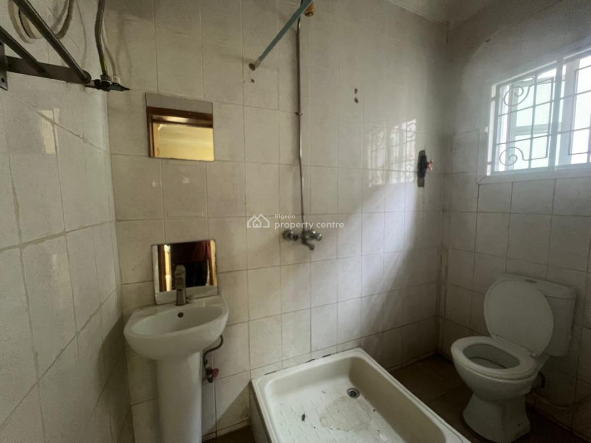 4 Bedrooms Semi Detached Duplex with Private Compound, Lekki Phase 1, Lekki, Lagos, Semi-detached Duplex for Rent