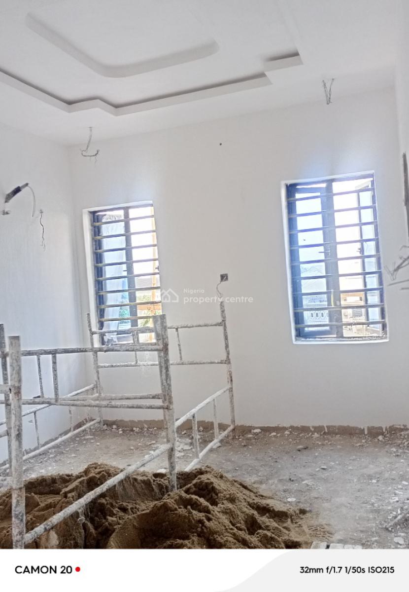 Lovely 3 Bedroom Apartment in a Serene Environment Perfect for Residential, Surulere, Lagos, Flat / Apartment for Sale