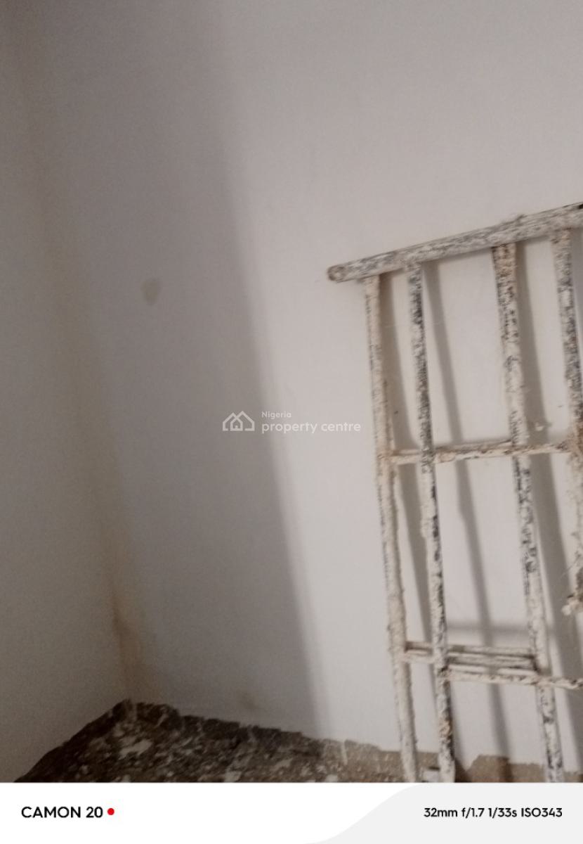 Lovely 3 Bedroom Apartment in a Serene Environment Perfect for Residential, Surulere, Lagos, Flat / Apartment for Sale