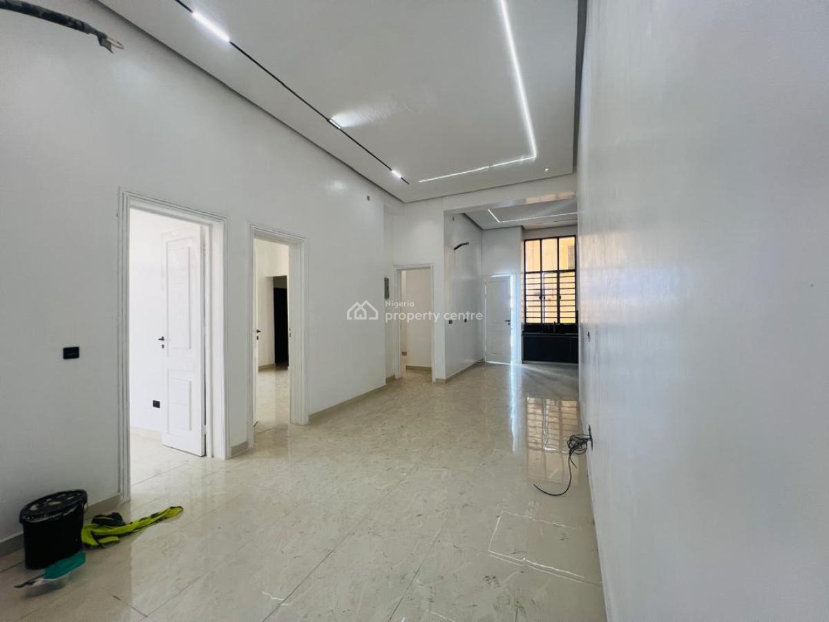 Units of 3 Bedroom Apartment with Gym and Swimming Pool, Lekki Phase 1, Lekki, Lagos, Flat / Apartment for Sale