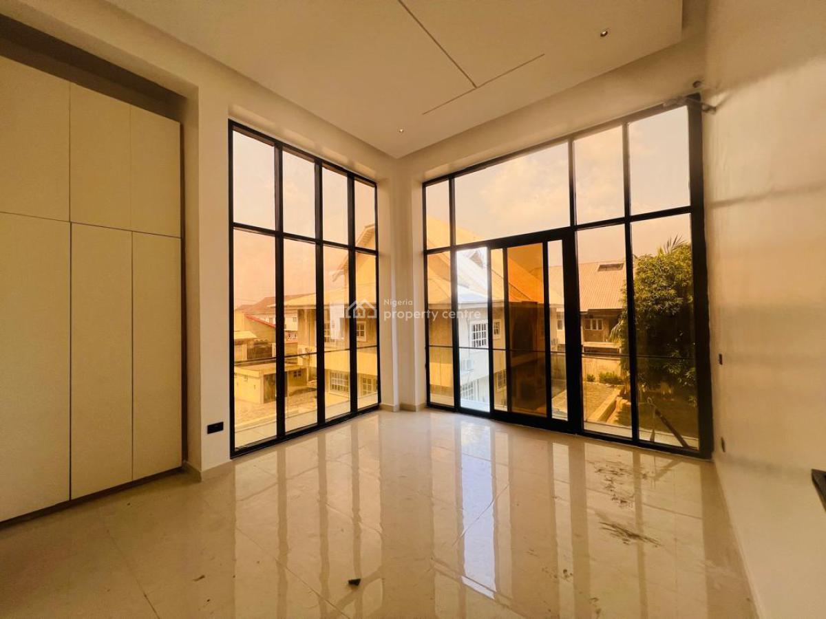 Units of 3 Bedroom Apartment with Gym and Swimming Pool, Lekki Phase 1, Lekki, Lagos, Flat / Apartment for Sale