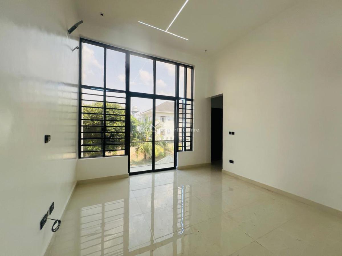 Units of 3 Bedroom Apartment with Gym and Swimming Pool, Lekki Phase 1, Lekki, Lagos, Flat / Apartment for Sale