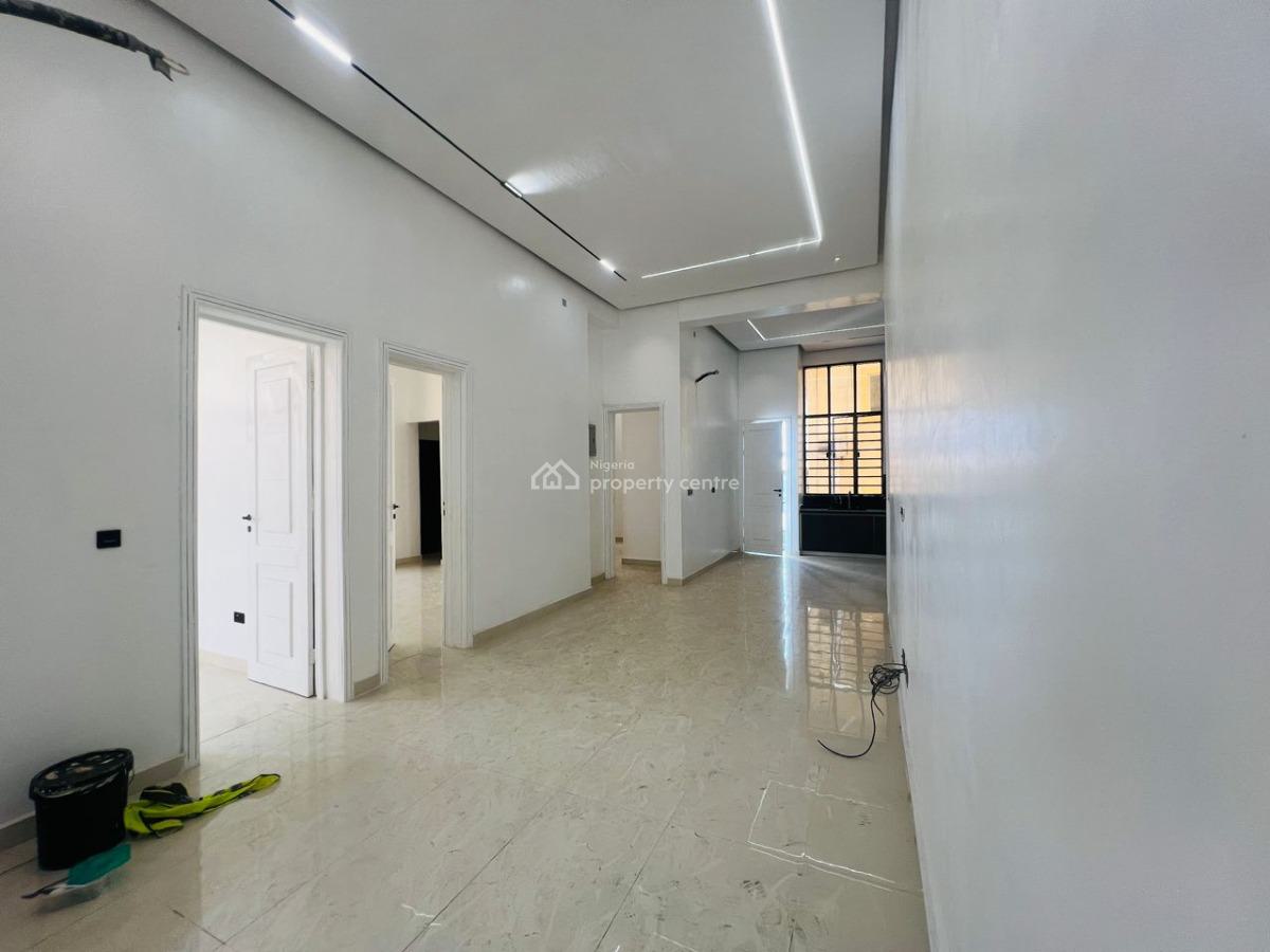 Luxury 3 Bedroom Apartment, Lekki Phase 1, Lekki, Lagos, Flat / Apartment for Sale