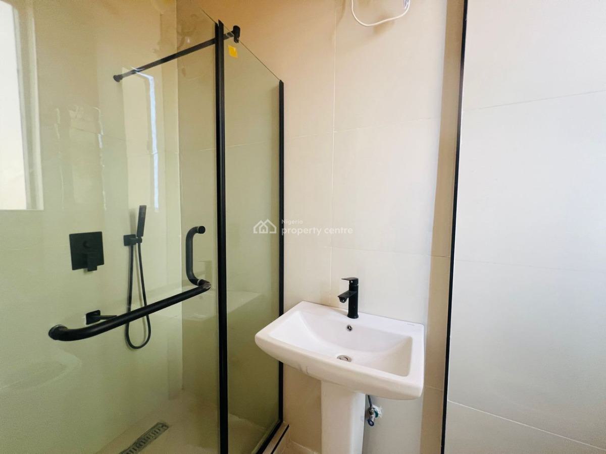 Luxury 3 Bedroom Apartment, Lekki Phase 1, Lekki, Lagos, Flat / Apartment for Sale