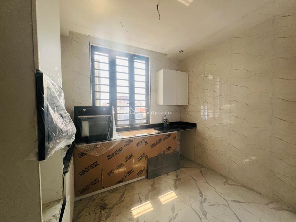 Brand New 3 Bedroom Apartment with Bq, Lekki Phase 1, Lekki, Lagos, Flat / Apartment for Rent