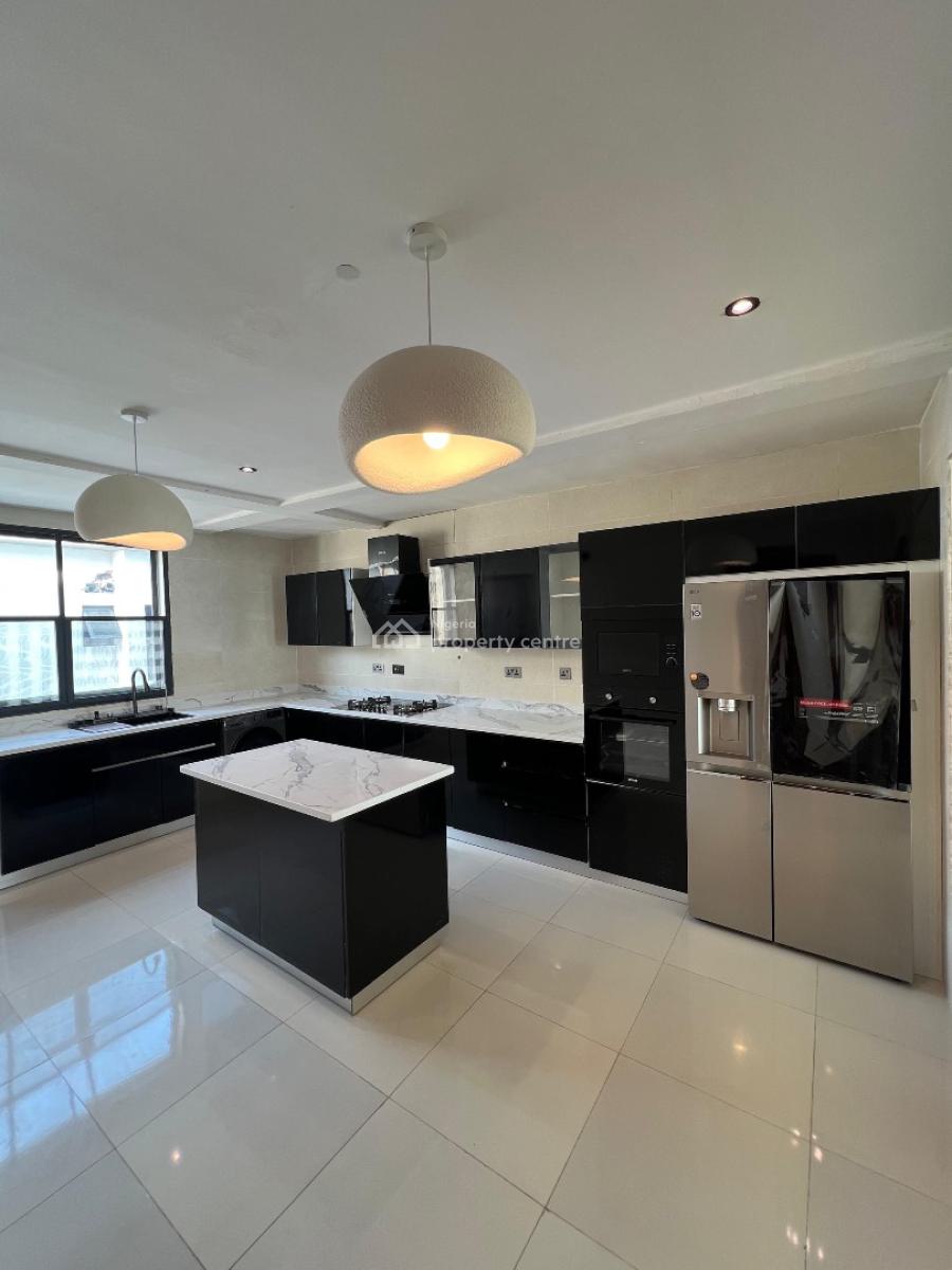 Newly Built Exquisite 3 Bedroom Pentflat, Lekki Phase 1, Lekki, Lagos, Flat / Apartment for Sale