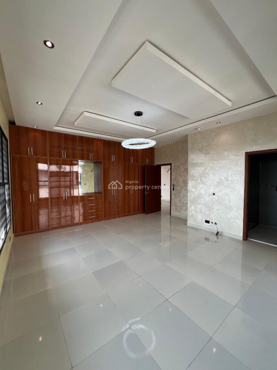 Newly Built Exquisite 3 Bedroom Pentflat, Lekki Phase 1, Lekki, Lagos, Flat / Apartment for Sale