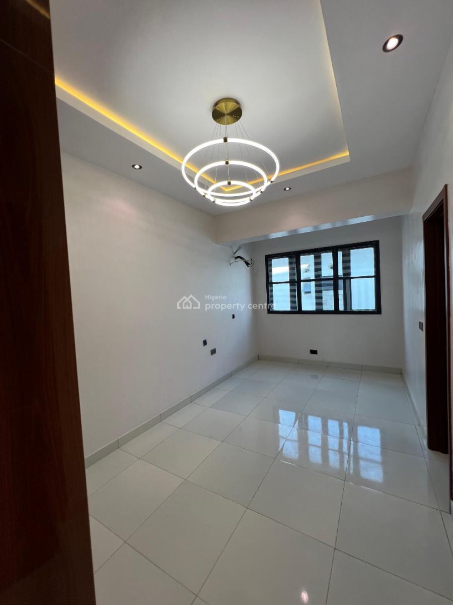 Newly Built Exquisite 3 Bedroom Pentflat, Lekki Phase 1, Lekki, Lagos, Flat / Apartment for Sale