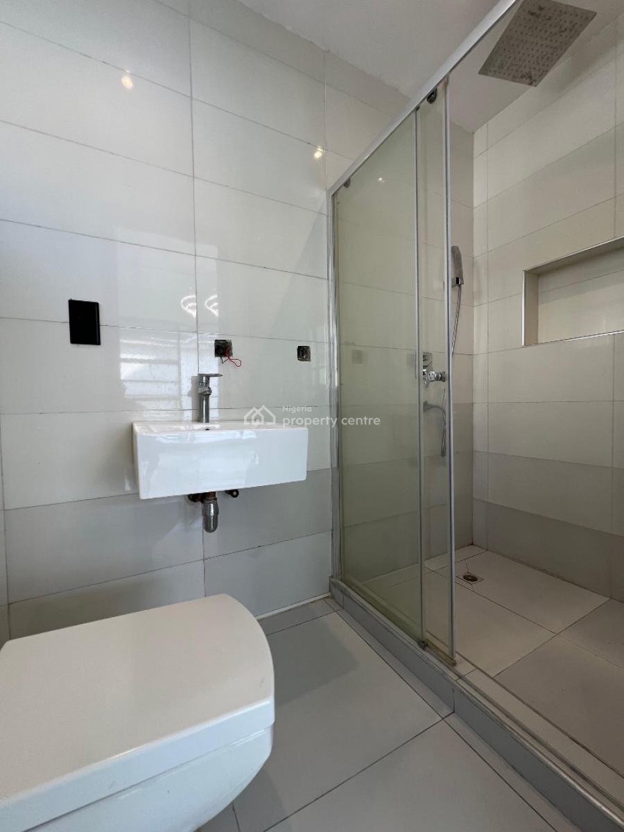 Newly Built Exquisite 3 Bedroom Pentflat, Lekki Phase 1, Lekki, Lagos, Flat / Apartment for Sale