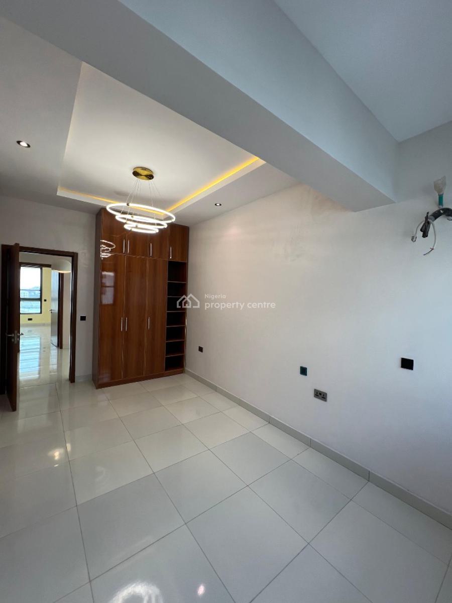 Newly Built Exquisite 3 Bedroom Pentflat, Lekki Phase 1, Lekki, Lagos, Flat / Apartment for Sale
