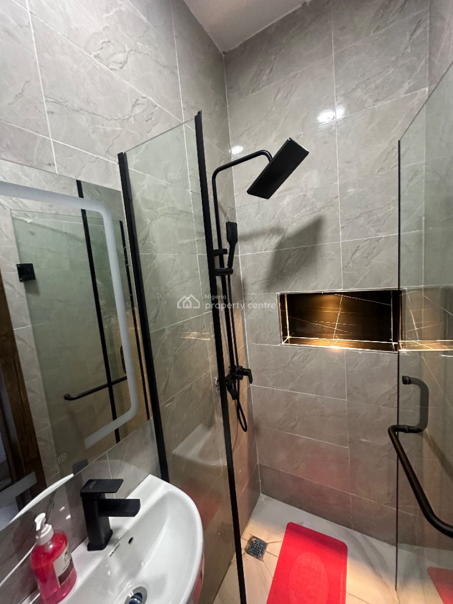 2 Bedrooms Fully Furnished Apartment, Lekki Phase 1, Lekki, Lagos, Flat / Apartment for Rent