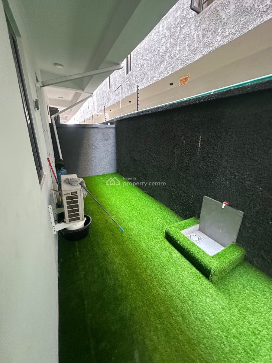 2 Bedrooms Fully Furnished Apartment, Lekki Phase 1, Lekki, Lagos, Flat / Apartment for Rent