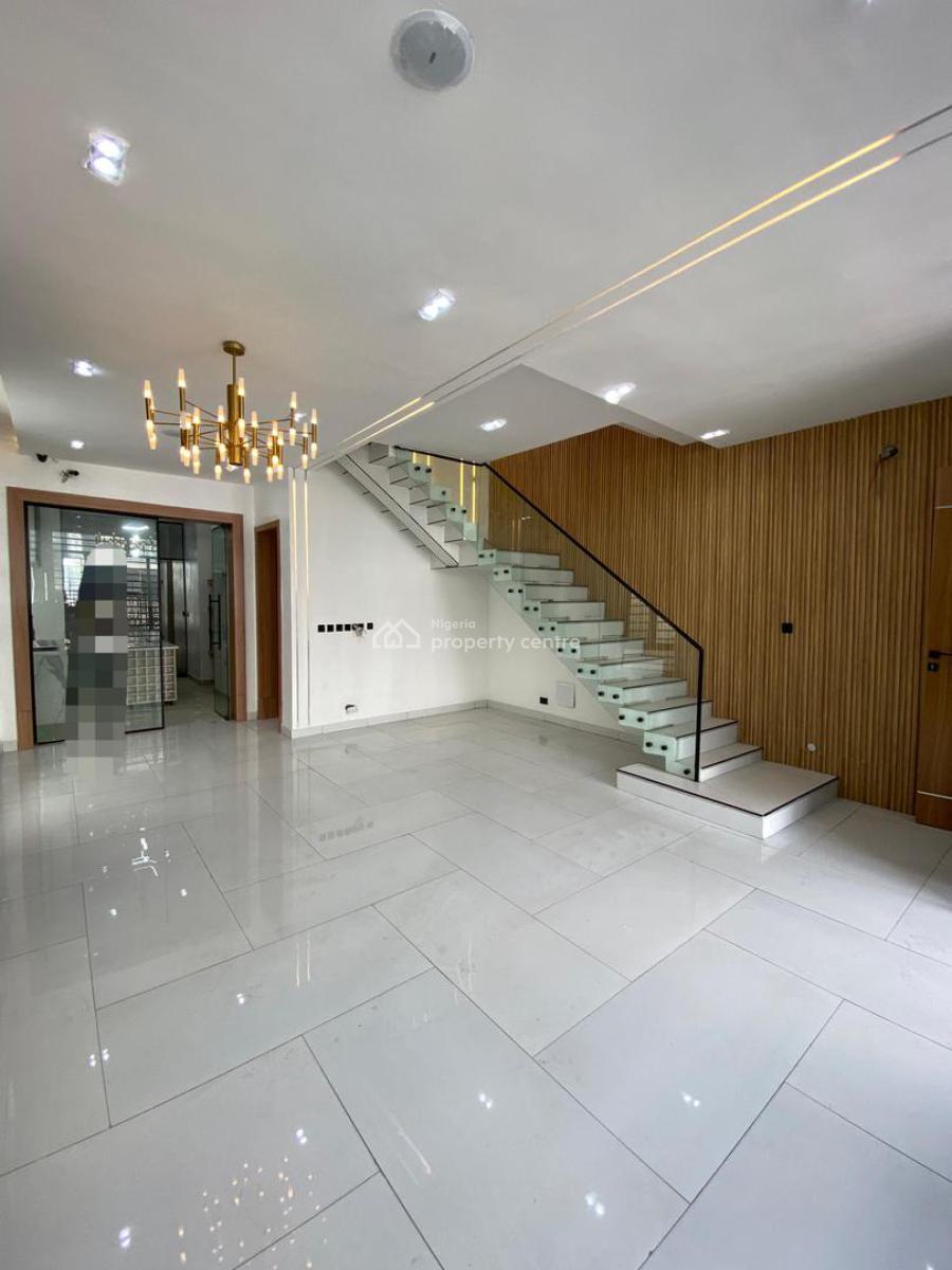 Well  Built 4 Bedroom Fully Detached Duplex  with Bq., Orchid, Lekki, Lagos, Detached Duplex for Sale