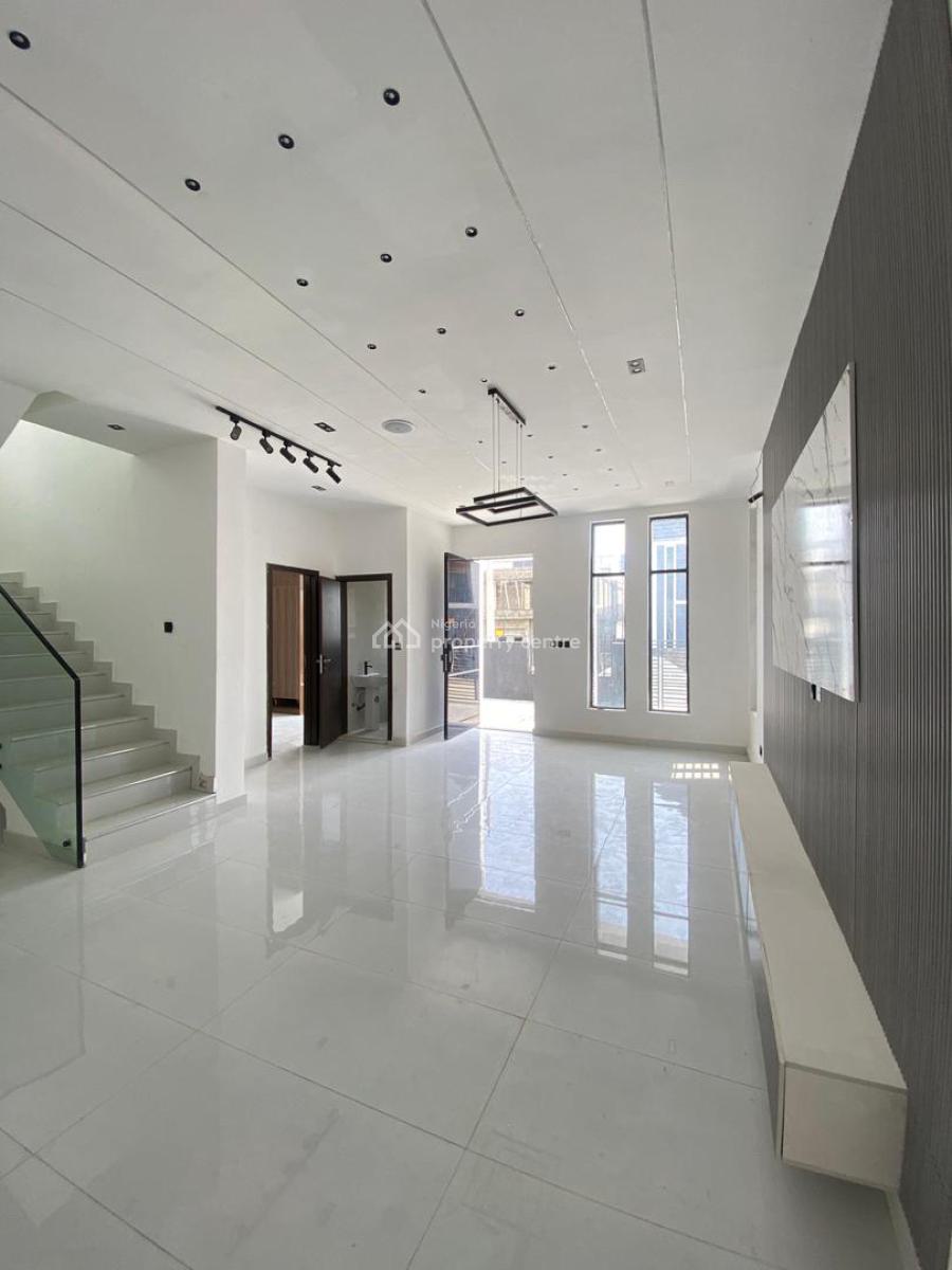 Well  Built 4 Bedroom Fully Detached Duplex  with Bq., Orchid, Lekki, Lagos, Detached Duplex for Sale