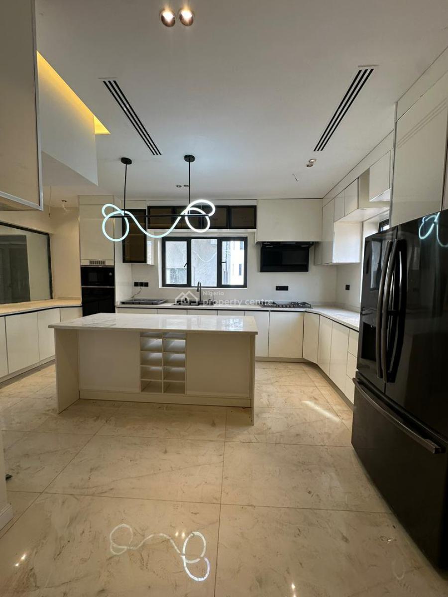 a Brand New 5 Bedroom Detached Duplex + 2 Bqs, Guzape District, Abuja, Detached Duplex for Sale