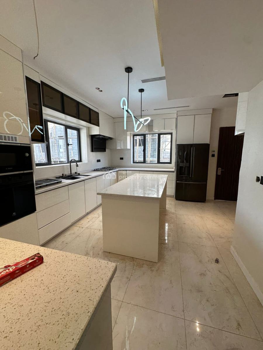 a Brand New 5 Bedroom Detached Duplex + 2 Bqs, Guzape District, Abuja, Detached Duplex for Sale