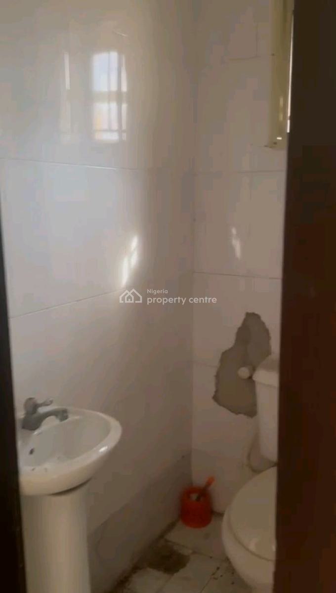 Decent 3 Bedrooms Flat, with All Rooms En-suite, Massive, Pedro, Gbagada, Lagos, Flat / Apartment for Rent