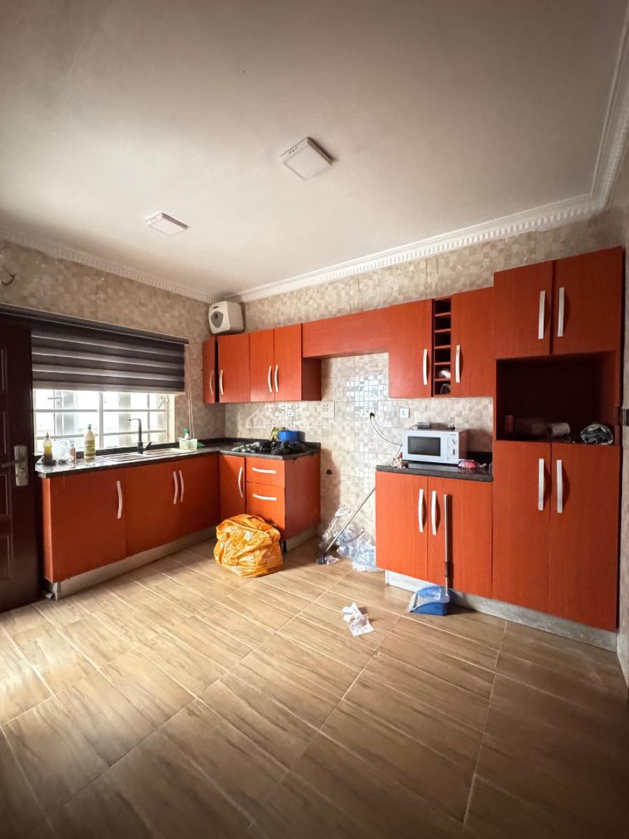 Spacious 3 -bedroom Terrace Duplex with 1 Bed Mini Flat Built on 2 Floors, Ikate Elegushi, Lekki, Lagos, Terraced Duplex for Sale