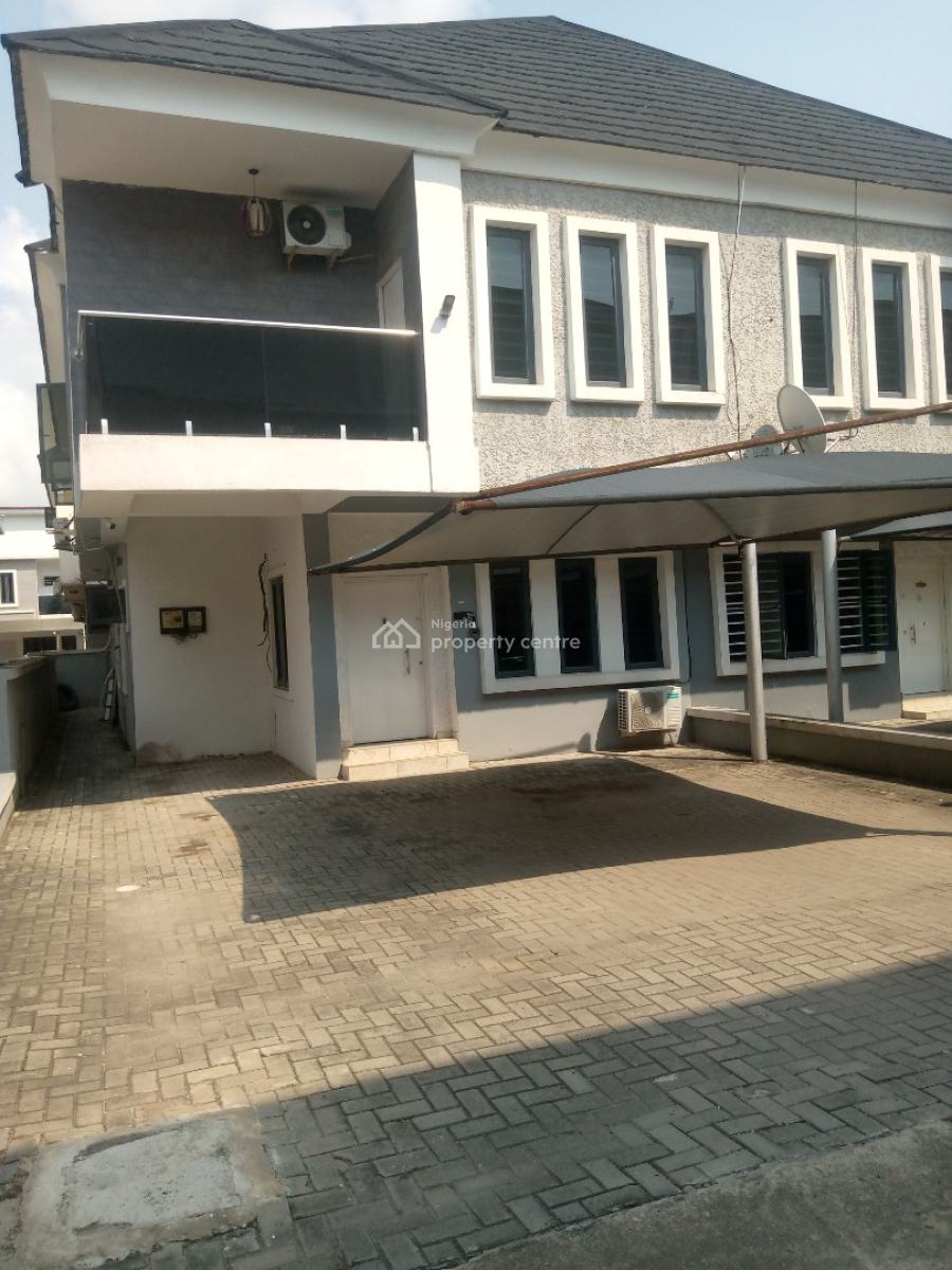 Executive 4 Bedroom Semi Detached Duplex with 1 Room Bq, Lafiaji, Lekki, Lagos, Semi-detached Duplex for Rent