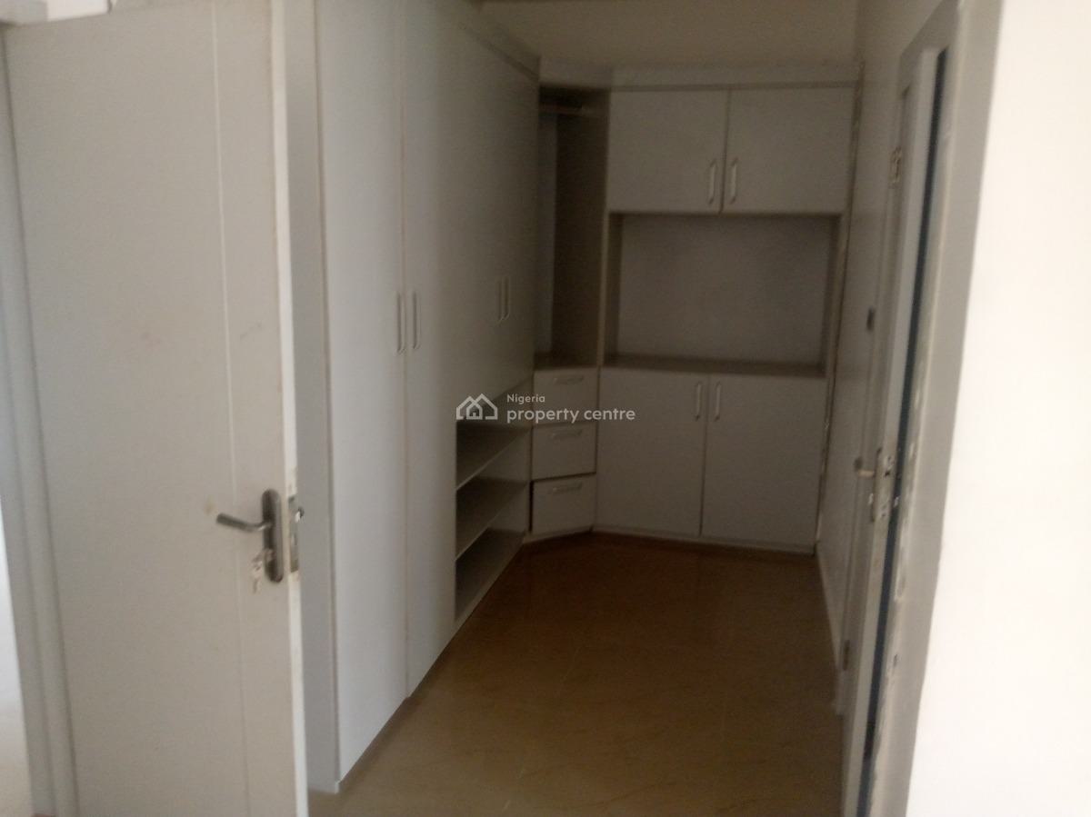 Executive 4 Bedroom Semi Detached Duplex with 1 Room Bq, Lafiaji, Lekki, Lagos, Semi-detached Duplex for Rent