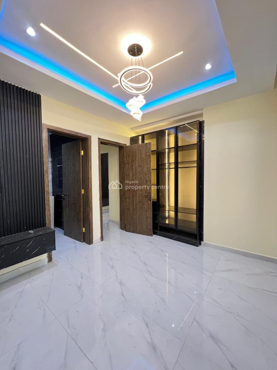 Exquisitely Finished 2 Bedroom Apartment with Elevator, Lekki Phase 1, Lekki, Lagos, Flat / Apartment for Sale