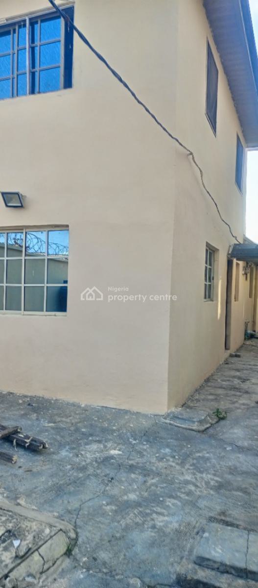 3-bedroom Apartment with Good Light 2 in The Compound Close to Road, Elemoro, Bogije, Ibeju Lekki, Lagos, Flat / Apartment for Rent