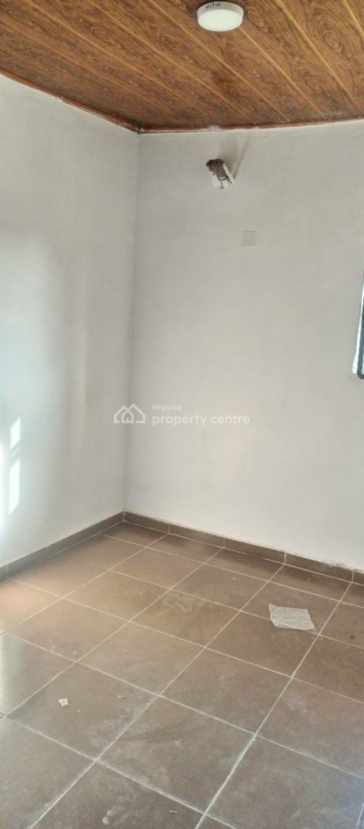 3-bedroom Apartment with Good Light 2 in The Compound Close to Road, Elemoro, Bogije, Ibeju Lekki, Lagos, Flat / Apartment for Rent