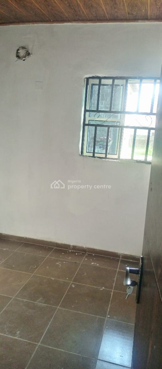 3-bedroom Apartment with Good Light 2 in The Compound Close to Road, Elemoro, Bogije, Ibeju Lekki, Lagos, Flat / Apartment for Rent