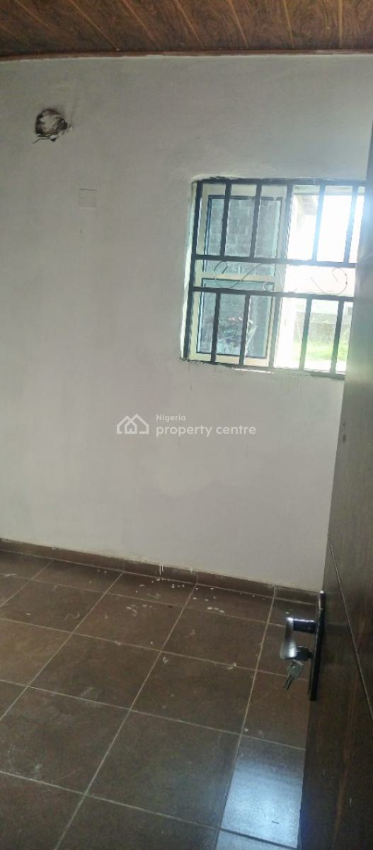 3-bedroom Apartment with Good Light 2 in The Compound Close to Road, Elemoro, Bogije, Ibeju Lekki, Lagos, Flat / Apartment for Rent