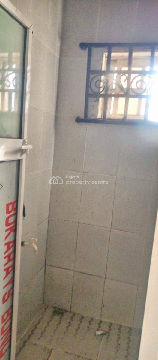 3-bedroom Apartment with Good Light 2 in The Compound Close to Road, Elemoro, Bogije, Ibeju Lekki, Lagos, Flat / Apartment for Rent