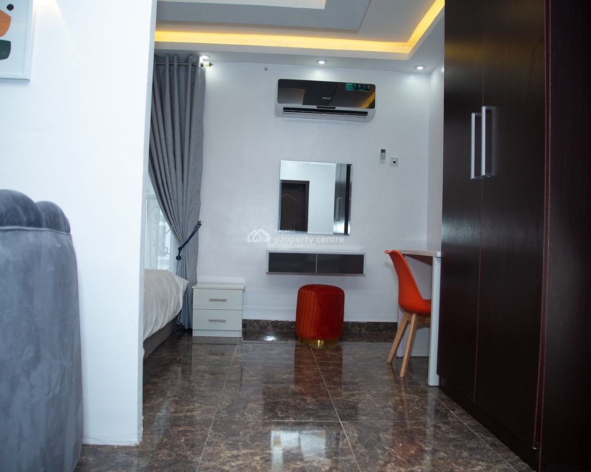 Luxury One(1) Bedroom Apartment, Adedeji Adekola, Lekki Phase 1, Lekki, Lagos, Flat / Apartment Short Let