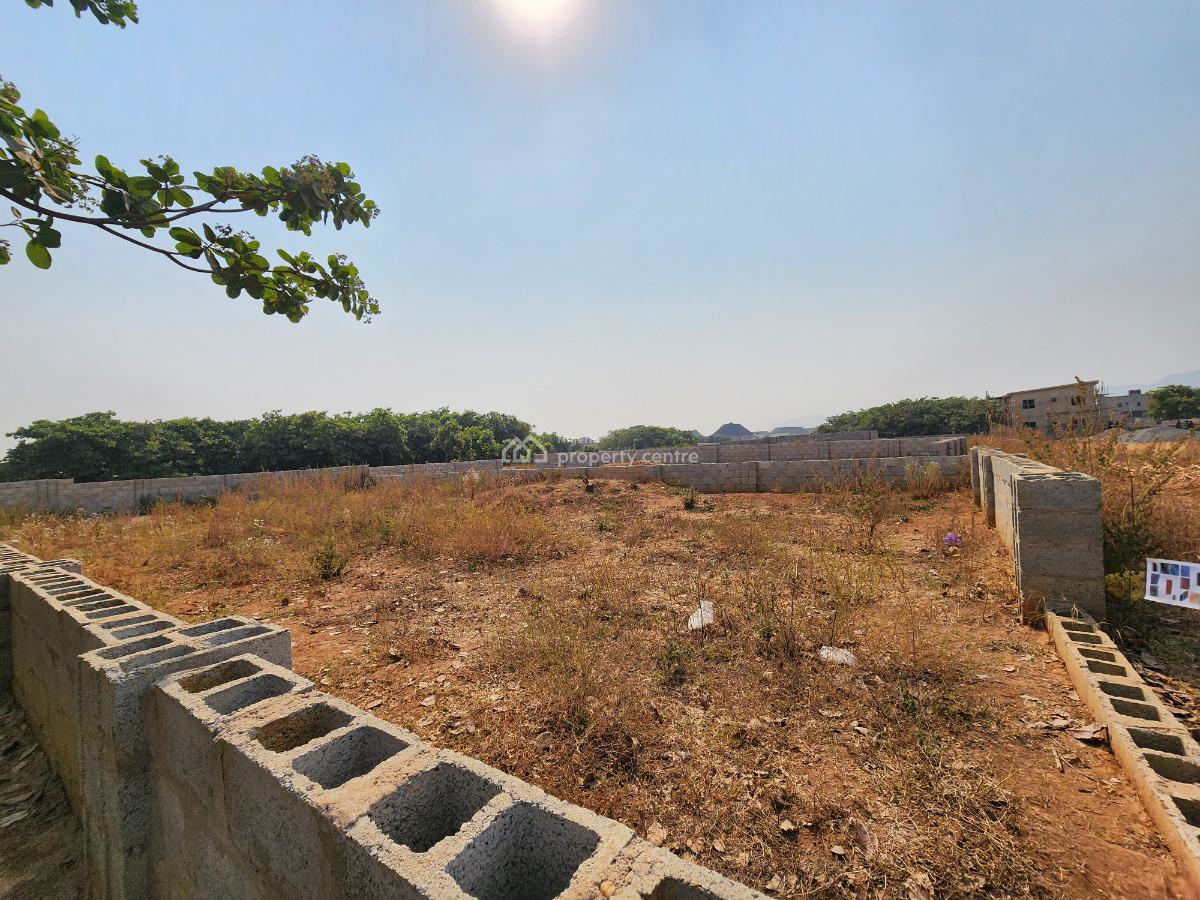 Fully Fenced and Strategically Located 550square Metres of Land, Fo1 Layout, Kubwa, Abuja, Residential Land for Sale