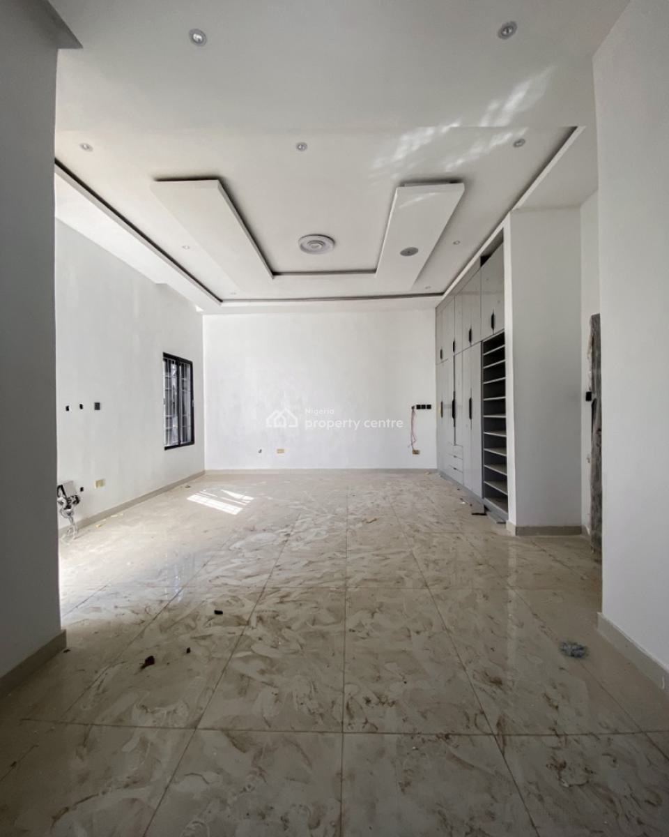 6 Bedroom Semi Detached Duplex with Bq, Guzape District, Abuja, Flat / Apartment for Sale