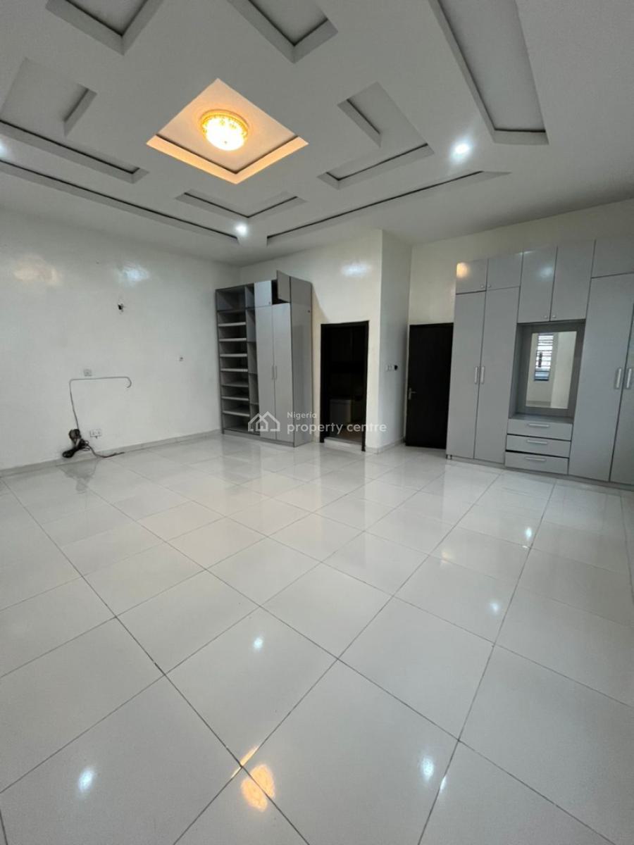 Spacious Masters Bedroom Inside a Shared Duplex, Thomas Estate, Ajah, Lagos, Self Contain (single Rooms) for Rent