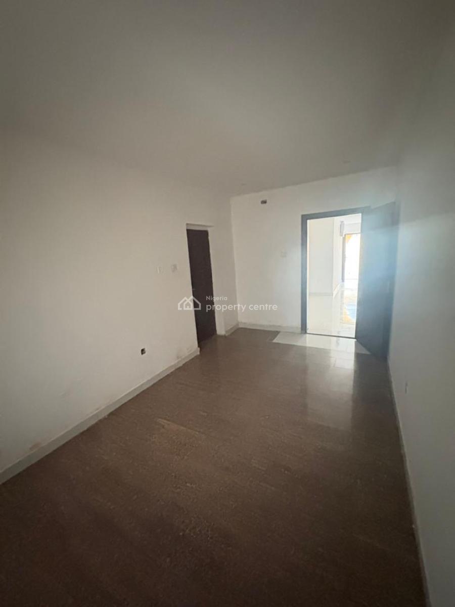 Spacious 1-bedroom Apartment (mini Flat), Lekki Phase 1, Lekki, Lagos, Mini Flat (room and Parlour) for Rent