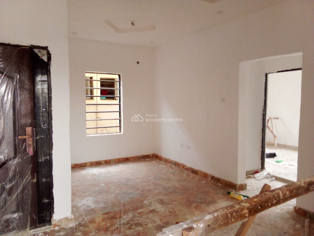 2 Bedroom Flat Apartment, Magodo, Lagos, Flat / Apartment for Rent