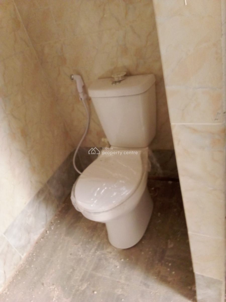 2 Bedroom Flat Apartment, Magodo, Lagos, Flat / Apartment for Rent