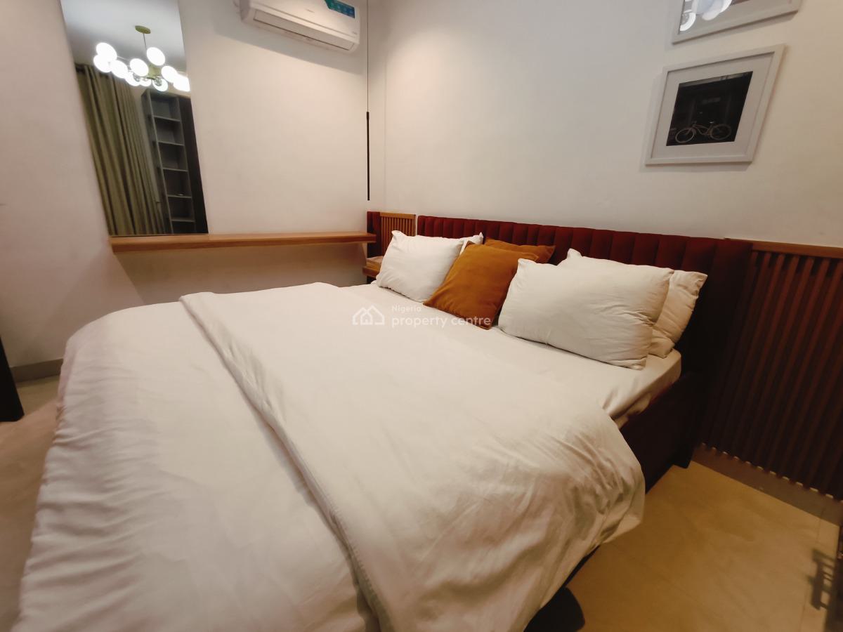 Exquisite 2 Bedroom Apartment, Lekki Phase 1, Lekki, Lagos, Flat / Apartment Short Let